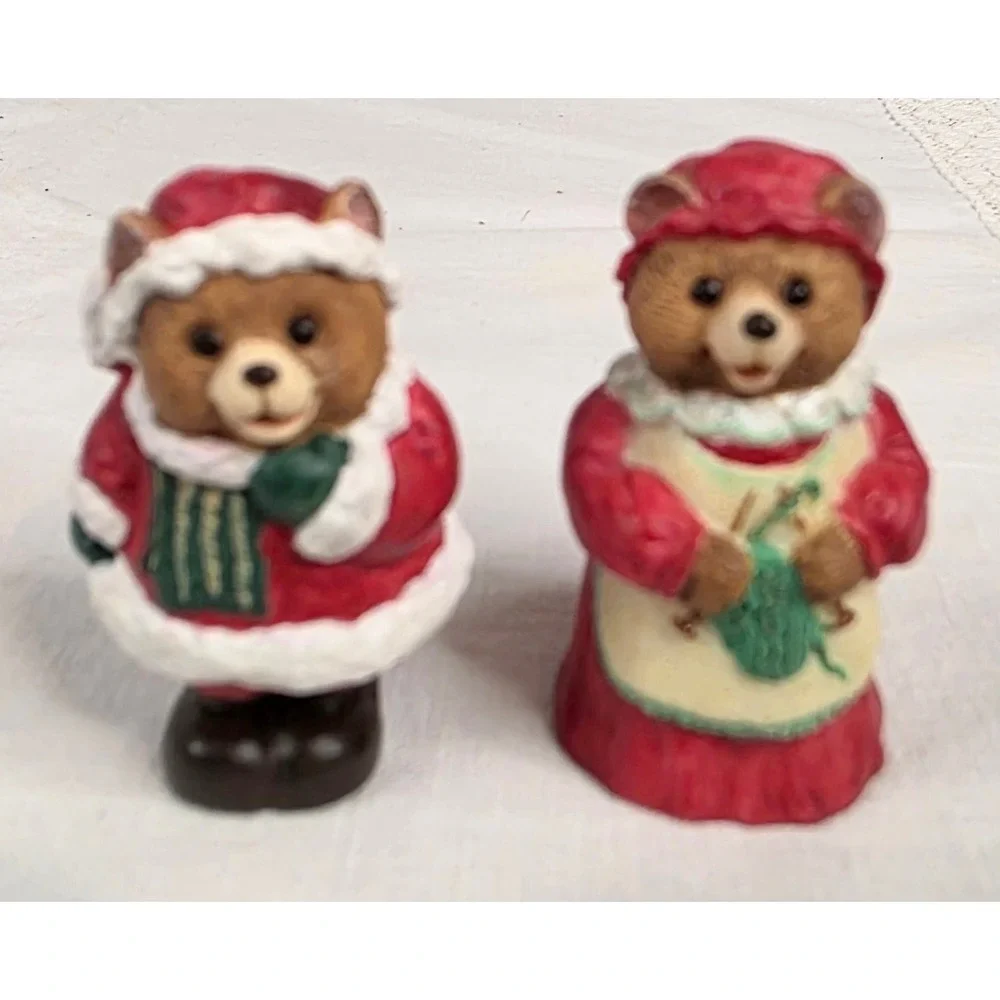 Hallmark Merry Miniatures Mr. and Mrs. Claus Bear Figurine 2-Piece Set Christmas
